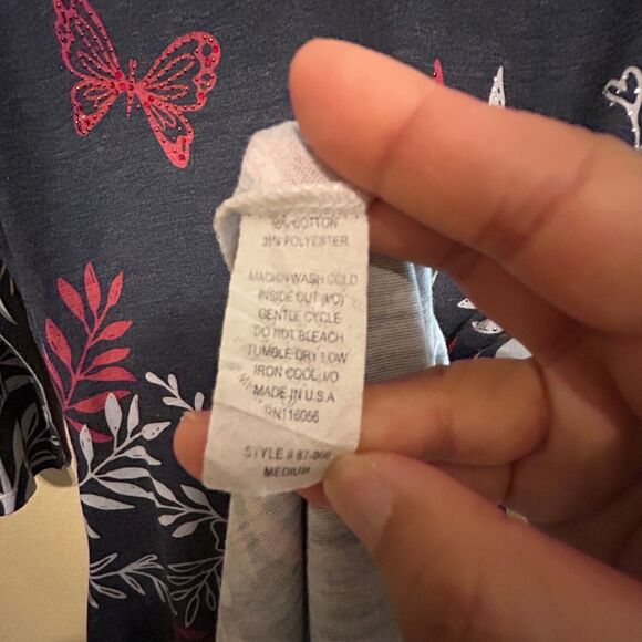 Jess & Jane Asymmetric Tunic Top Womens Medium Blue Floral Butterfly Rhinestone - Picture 7 of 7